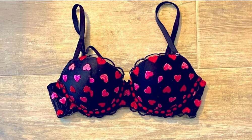 Victoria's Secret Dream Angels Lined Demi Bra 38DDD Black Heart Print
